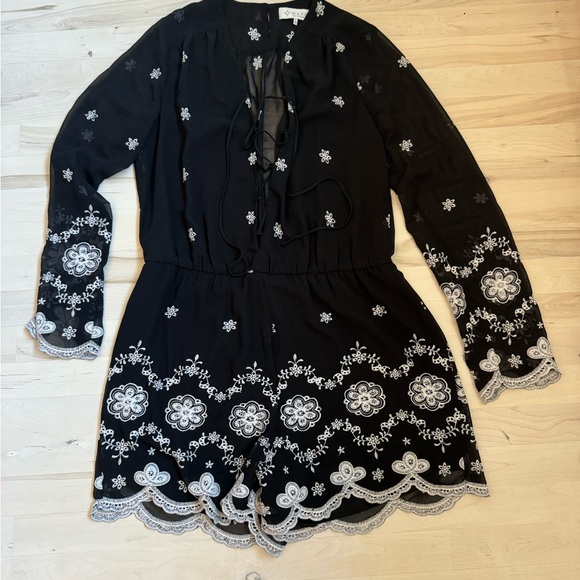 Bundle of size large dresses WAYF, Forever 21 - Picture 5 of 9